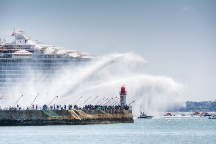 Départ de Paquebot à Saint-Nazaire